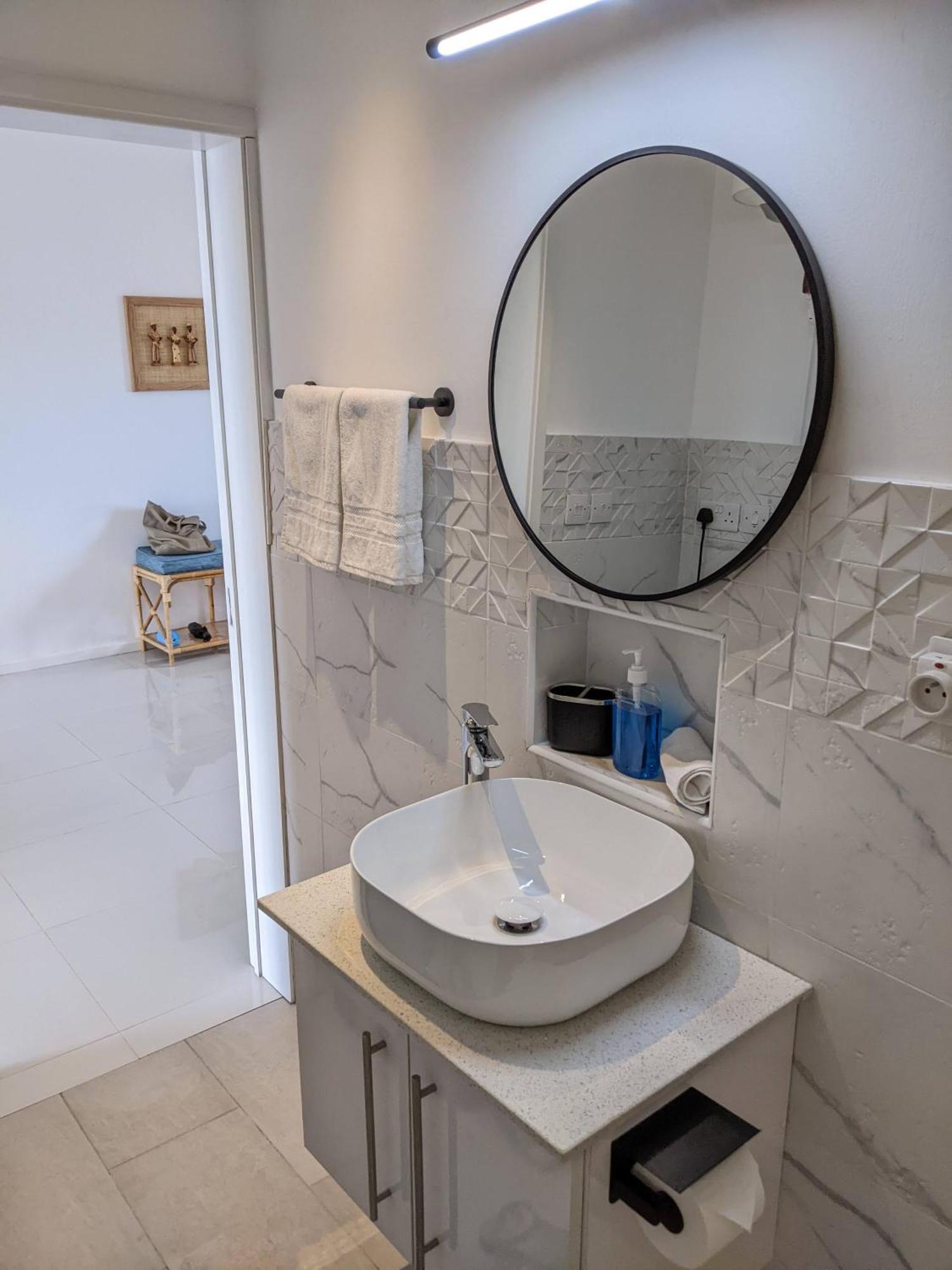 Seaview Serenity Apartment Flic en Flac Экстерьер фото